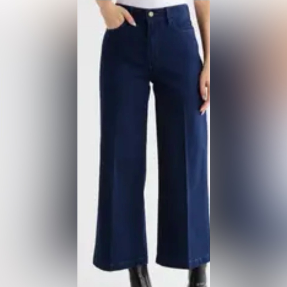 PAIGE/ Genesee Wide Leg Crop Jeans. Preowned SZ 27